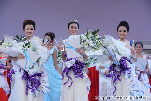 44118太阳成城集团服装表演与设计专业的女孩孙博摘得鈥湵┨焓光澕揪